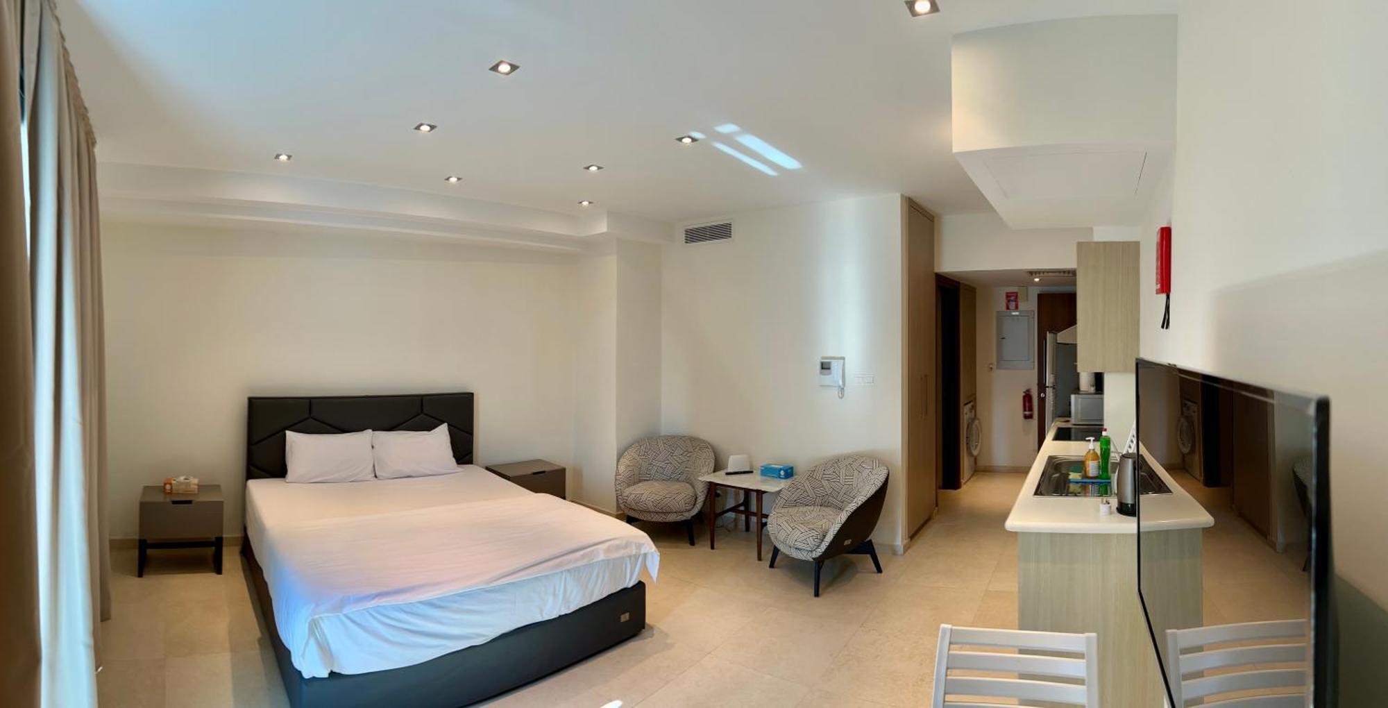 Aphrodite Plaza Larnaka Zimmer foto