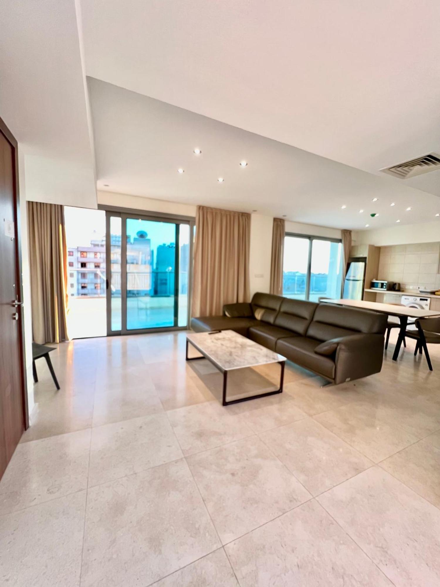 Aphrodite Plaza Larnaka Zimmer foto