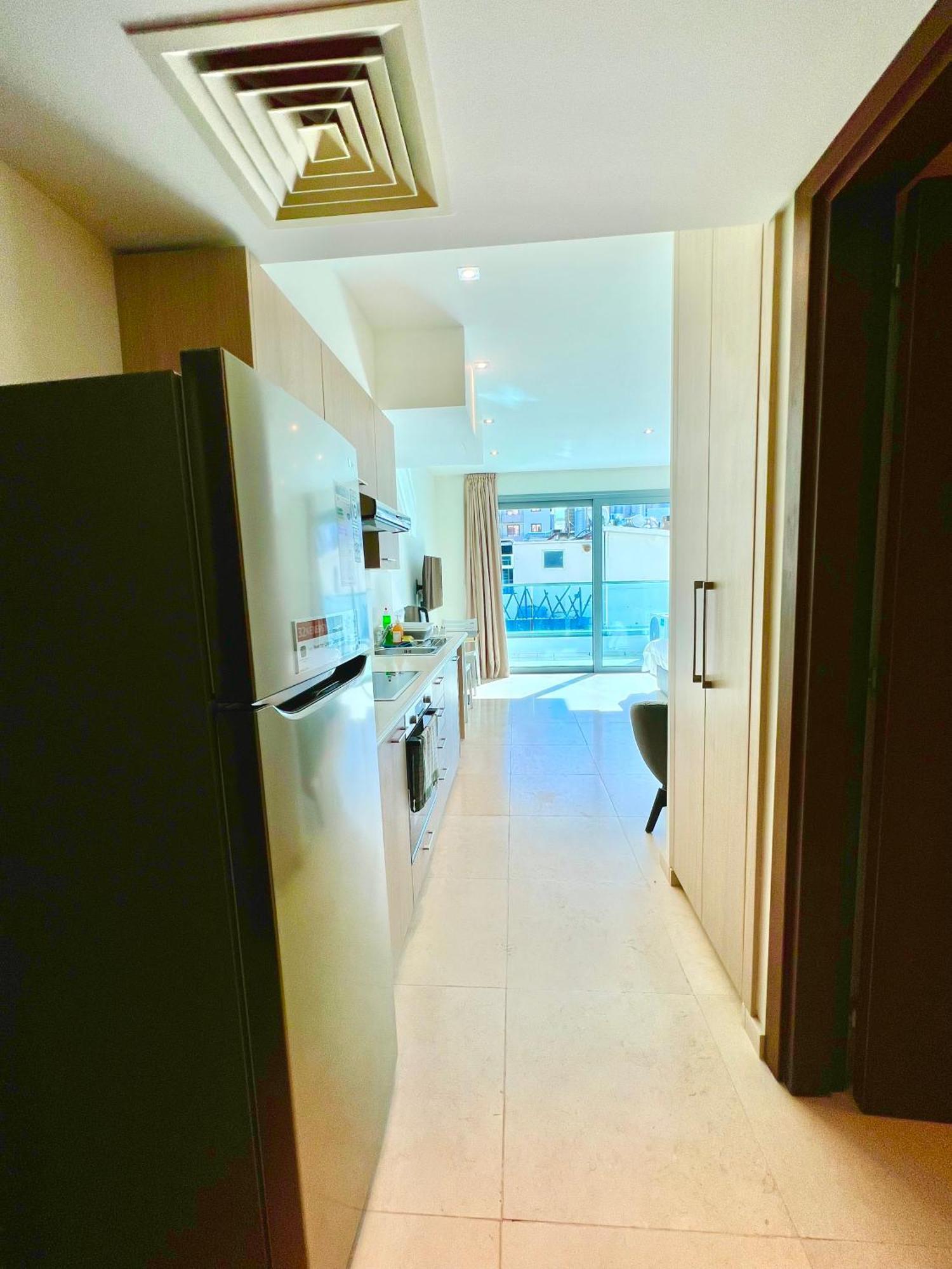 Aphrodite Plaza Larnaka Zimmer foto